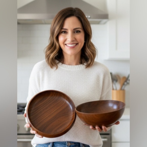 Oregon Other - Lot Of 2 Bowls - Vintage MCM Boho Myrtlewood 9.5” Laquered & 9.5” Unpolished